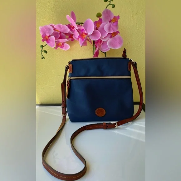 Dooney Bourke Bags Dooney Bourke Crossbody Nylon Purse Navy Blue Red Interior Leather Strap Poshmark